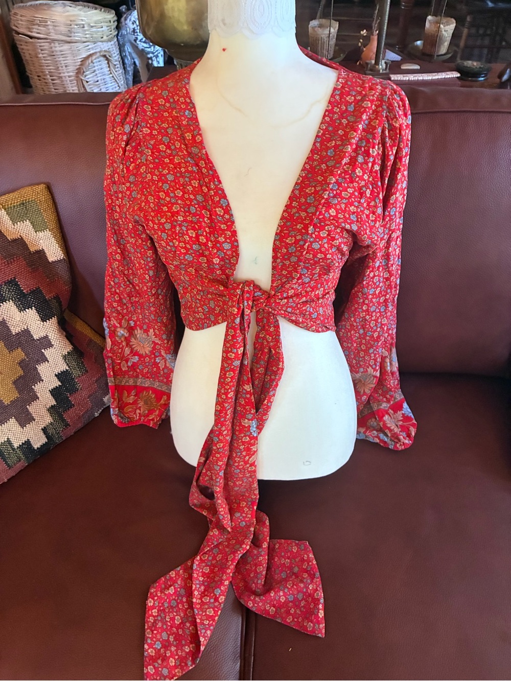 Red Floral Tie-Front Women's Crop Top